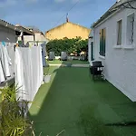 Hébergement de vacances Option Jacouzzi à La
